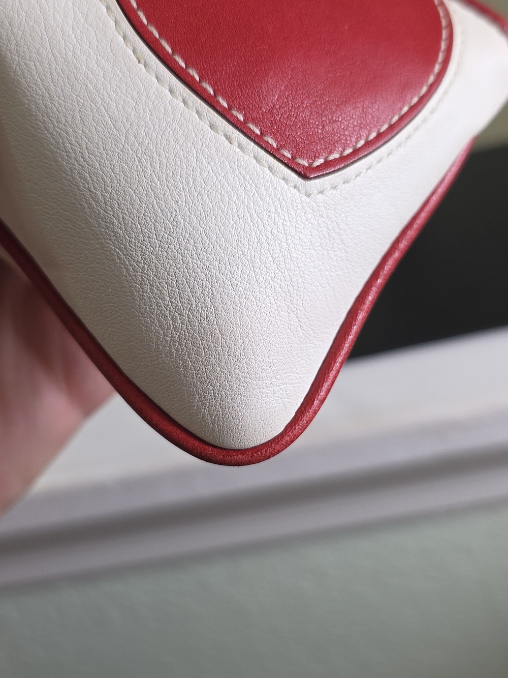 Coach Limited Edition Vintage Heart Leather Wristlet EUC - Picture 11 of 17